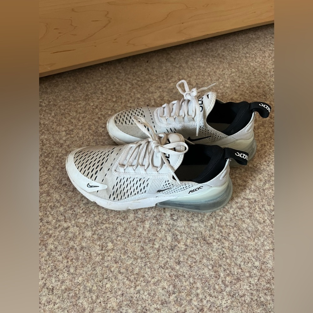 Nike Airmax 270s 🌧️